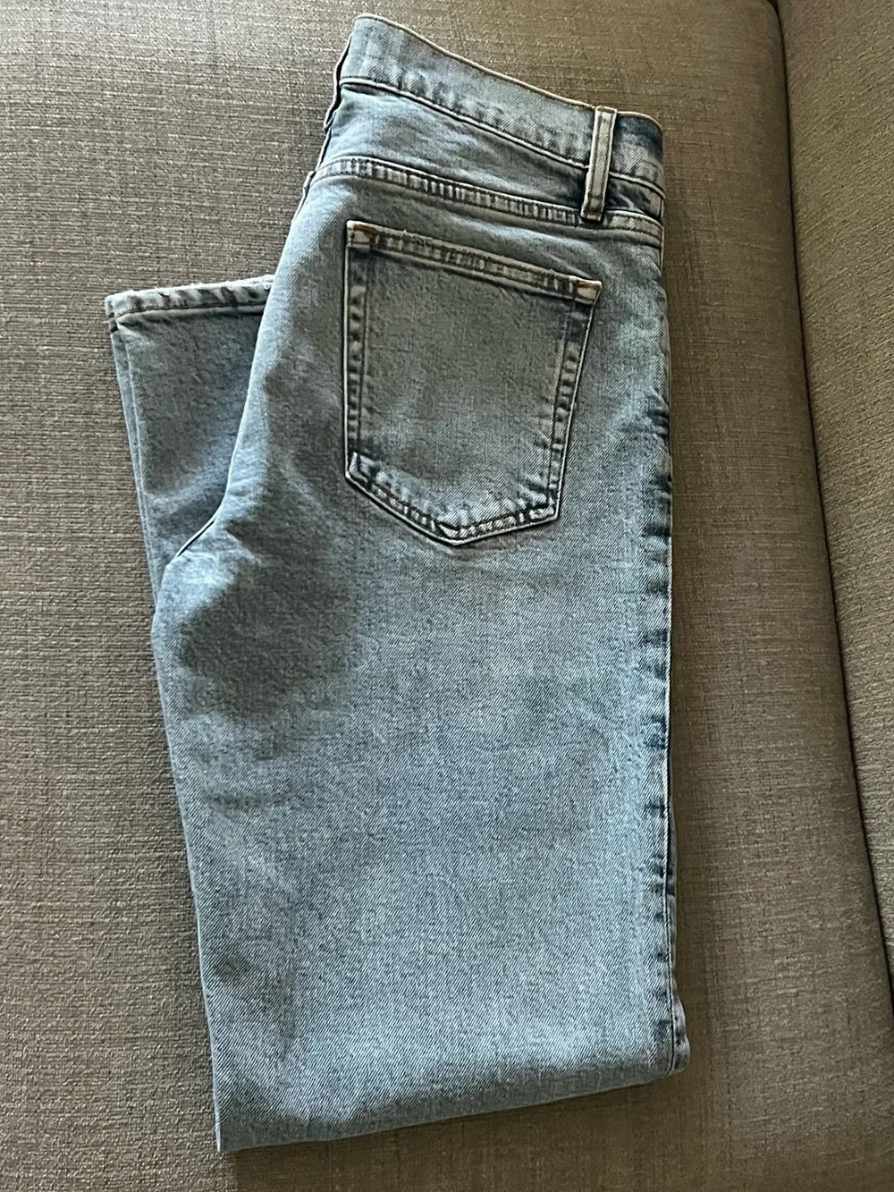 FRAME The Borrowed Boyfriend Mid Rise Ankle Jeans - Picture 8 of 10